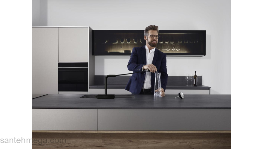 Кухонный смеситель Hansgrohe Aquno Select M81 однорычажный, 250, с вытяжным душем, 2jet, sBox 73830670, матовый черный. Фото